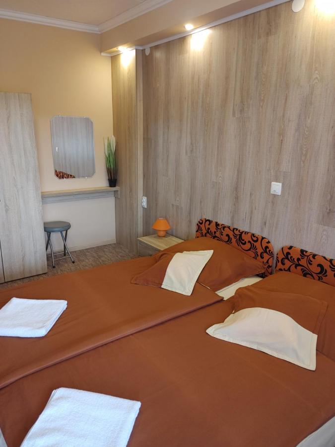 Fiesta Apartman 미슈콜츠 외부 사진