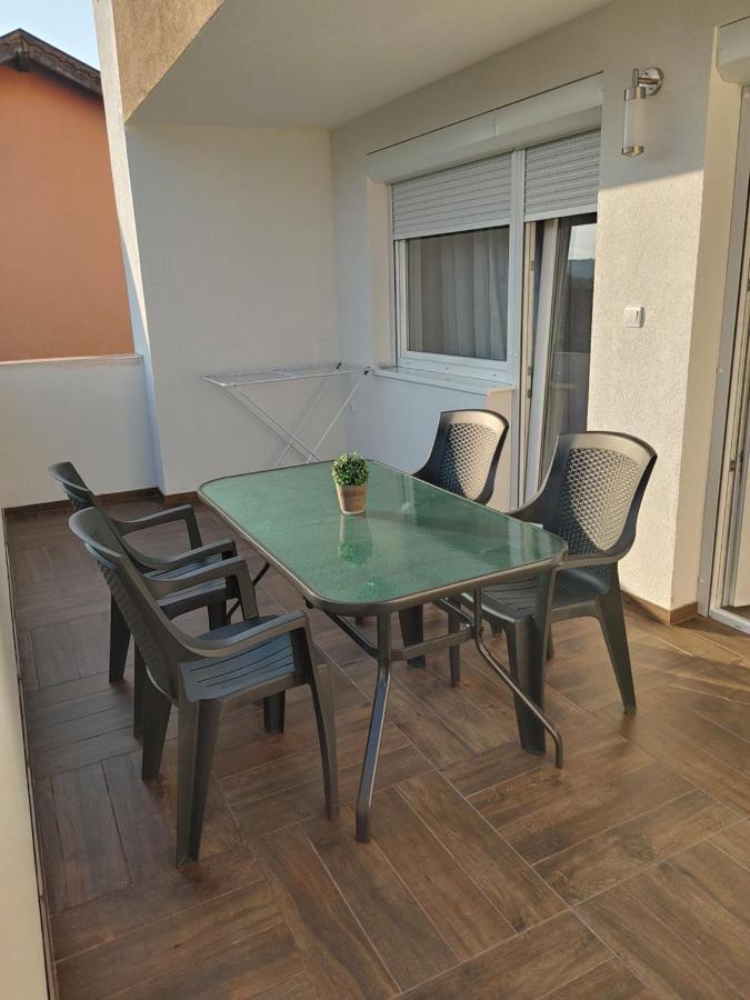 Fiesta Apartman 미슈콜츠 외부 사진