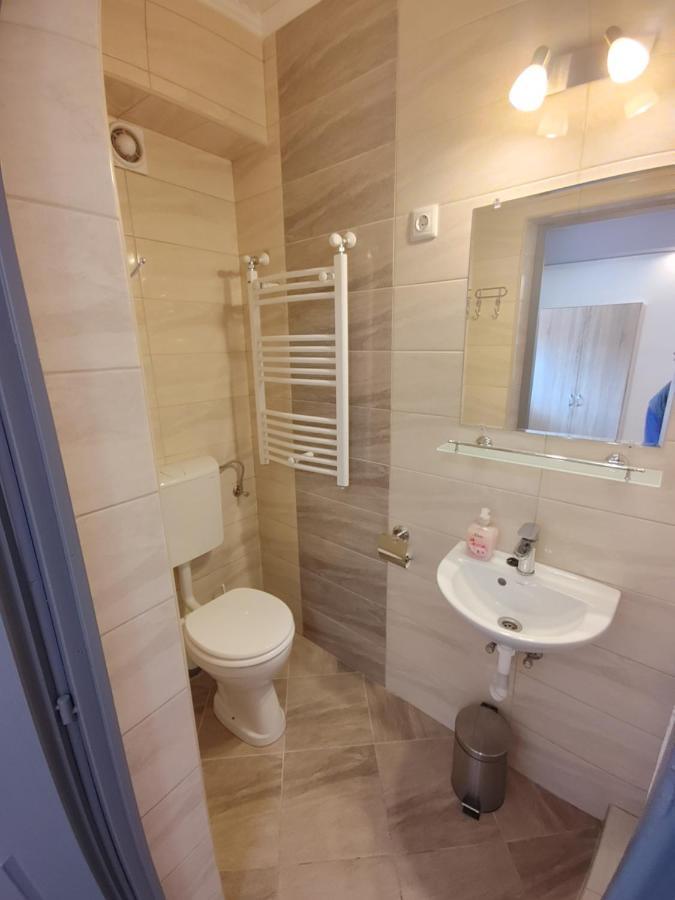 Fiesta Apartman 미슈콜츠 외부 사진