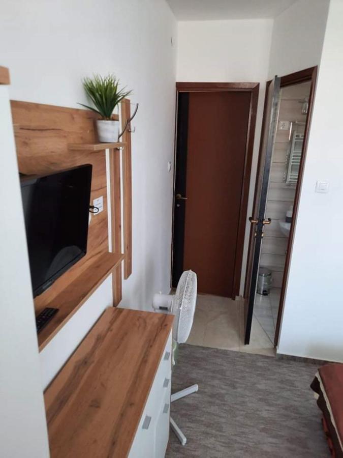 Fiesta Apartman 미슈콜츠 외부 사진