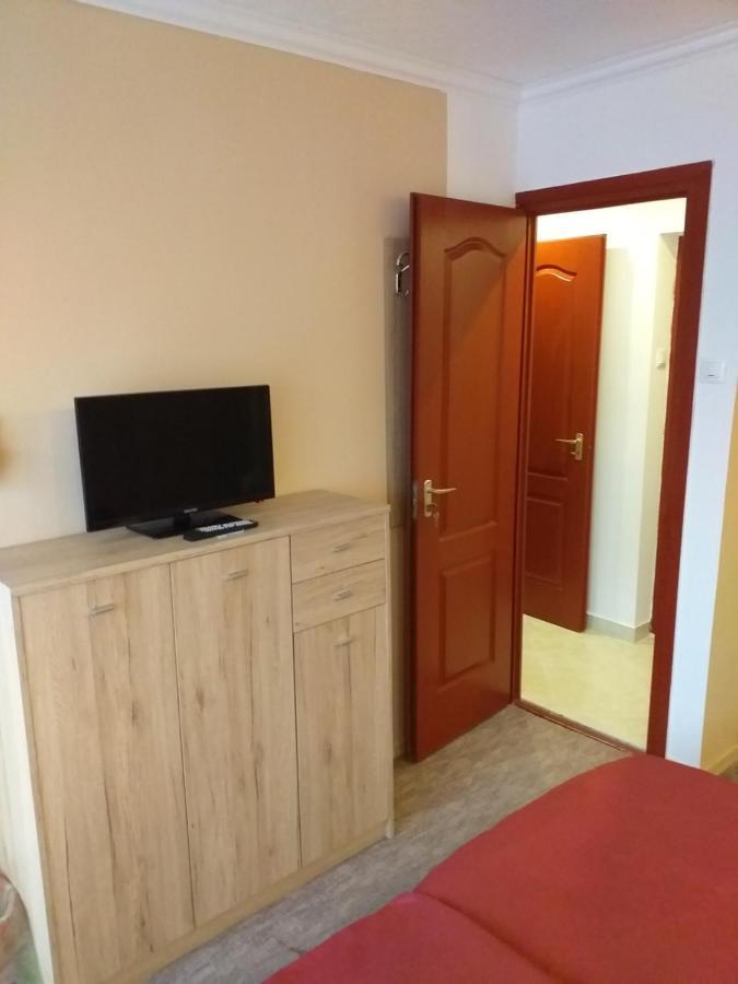 Fiesta Apartman 미슈콜츠 외부 사진