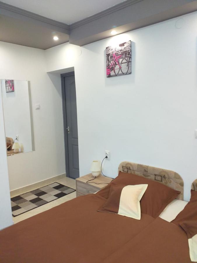 Fiesta Apartman 미슈콜츠 외부 사진